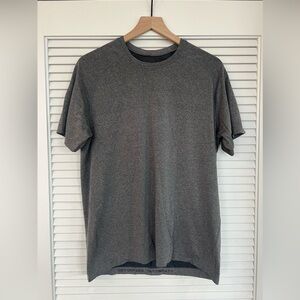 Men’s Lululemon Short Sleeve Shirt